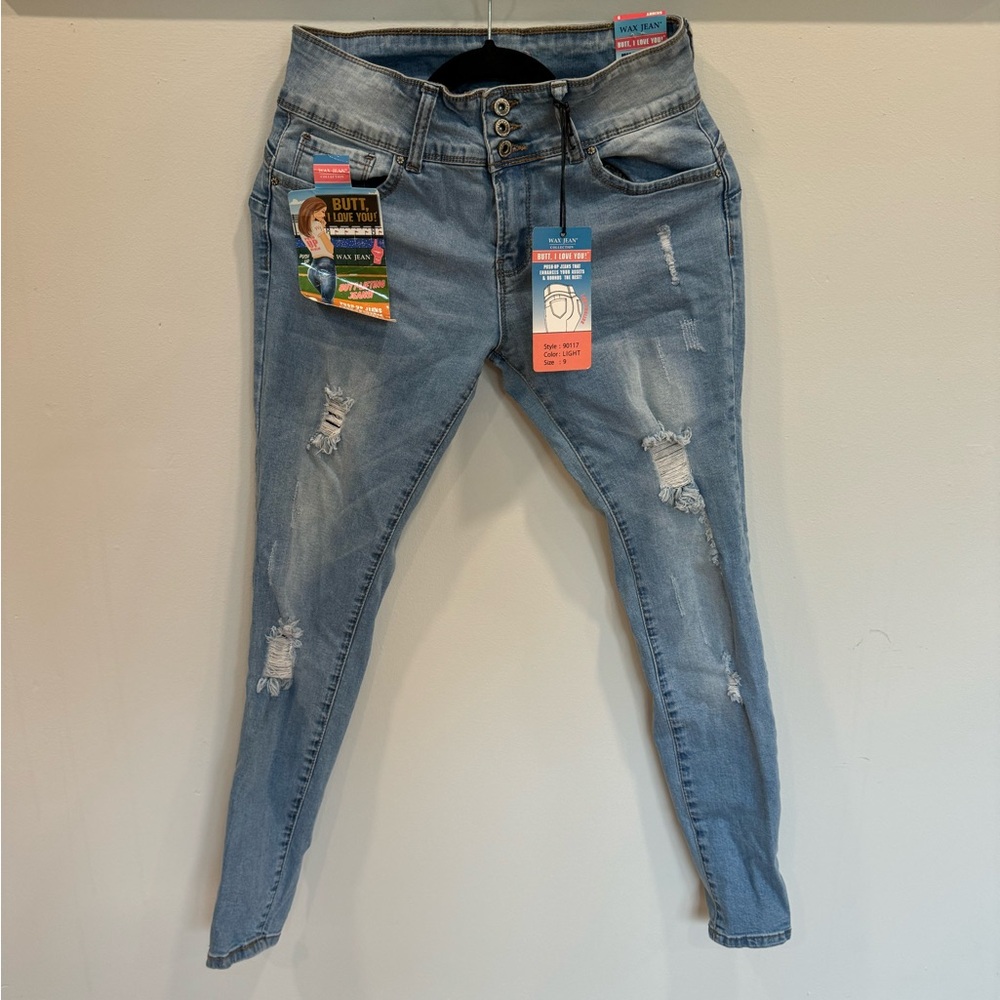 Distressed stretch jeans